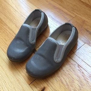 Light gray dress shoes